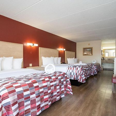Red Roof Inn & Suites Pigeon Forge Parkway Екстериор снимка