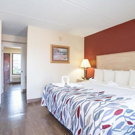 Red Roof Inn & Suites Pigeon Forge Parkway Екстериор снимка