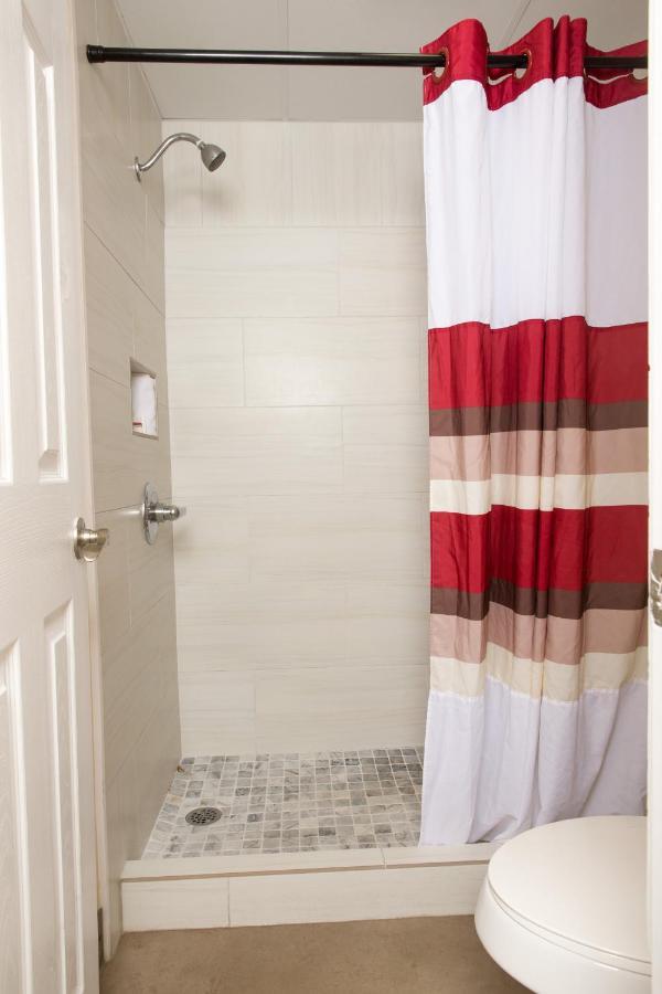 Red Roof Inn & Suites Pigeon Forge Parkway Екстериор снимка